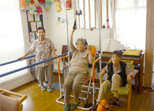 <br />
<b>Warning</b>:  Array to string conversion in <b>/home/xb661875/ikoinosato.com/public_html/wp/wp-content/themes/wp-templ/single-facility.php</b> on line <b>462</b><br />
トレーニングセンター併設ならではの楽しいリハビリ